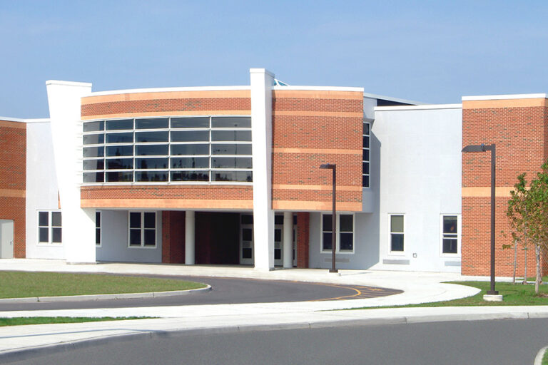 ConnetquotCentral_HighSchool_Header-2a_1400x600